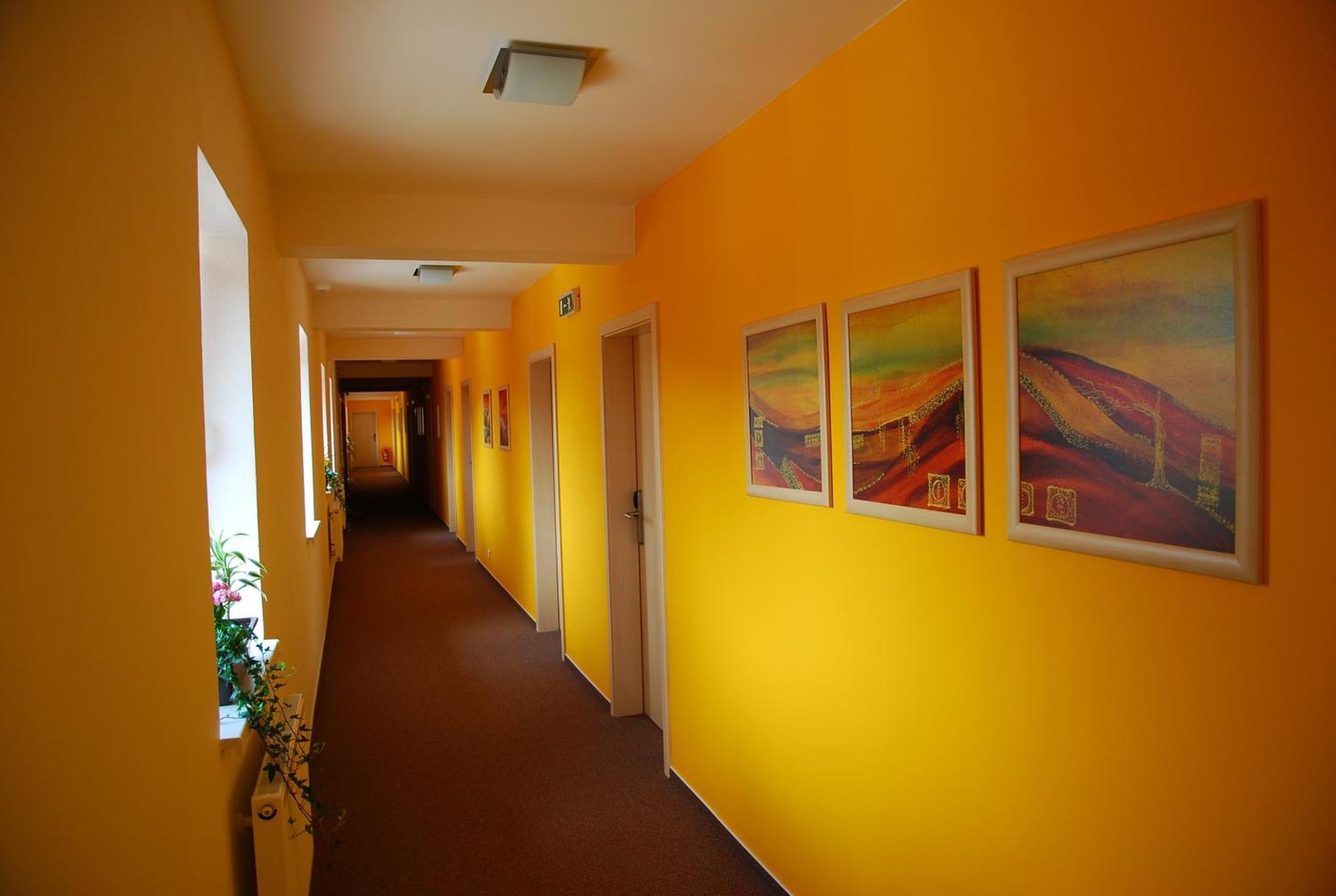 Hotel Senimo Olomouc Exteriör bild