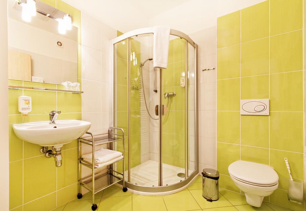 Hotel Senimo Olomouc Rum bild